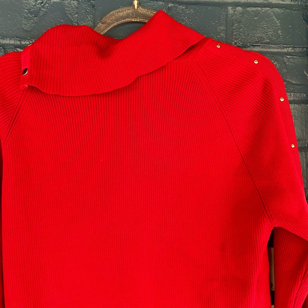 Vintage Sweater, Leather detailing Women's sweater with Button Detail - Picture 9 of 10